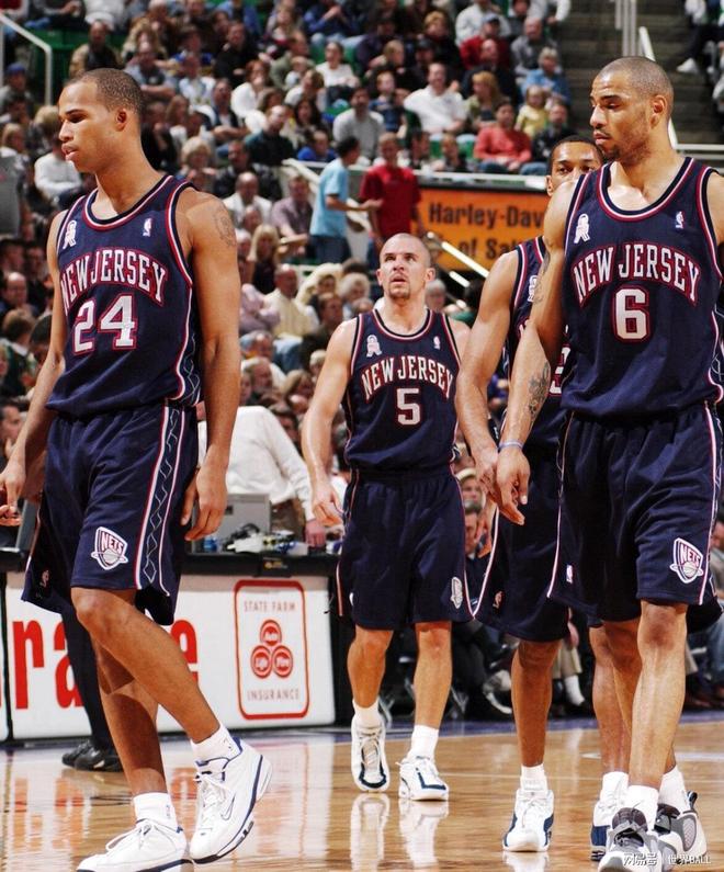 开云足球-关键时刻国王杯传出新动向，布鲁克林篮网扳平良机，管理层表态：态度坚定，训练强度明显提升的简单介绍